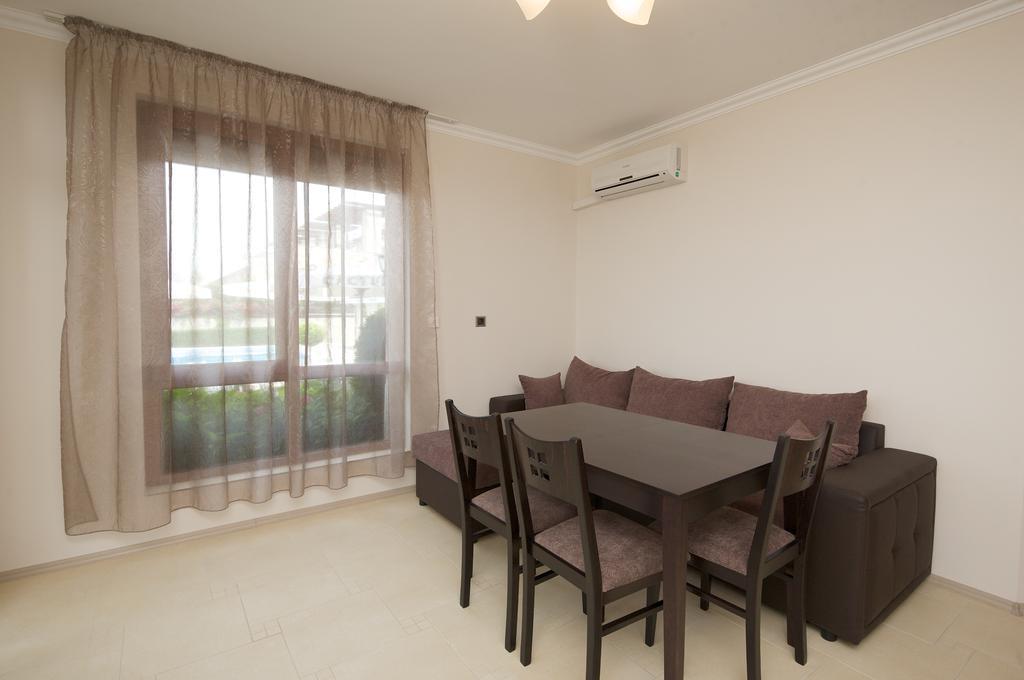 Mars Apartments In Tryavna Beach Complex سفيتي فلاس الغرفة الصورة
